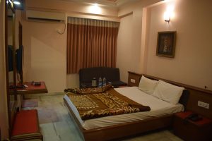 ac deluxe room 4