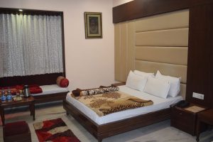 ac triple bedroom 2