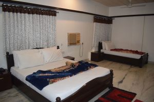 ac triple bedroom 3